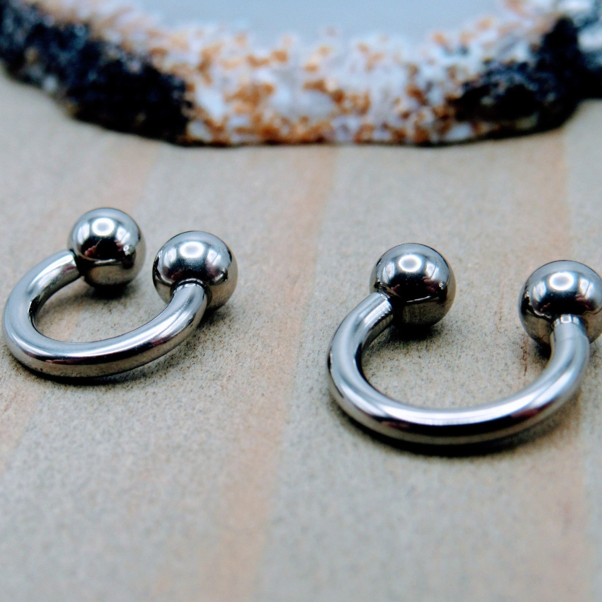 Silver horseshoe circular barbell earring body jewelry ring 14g 1