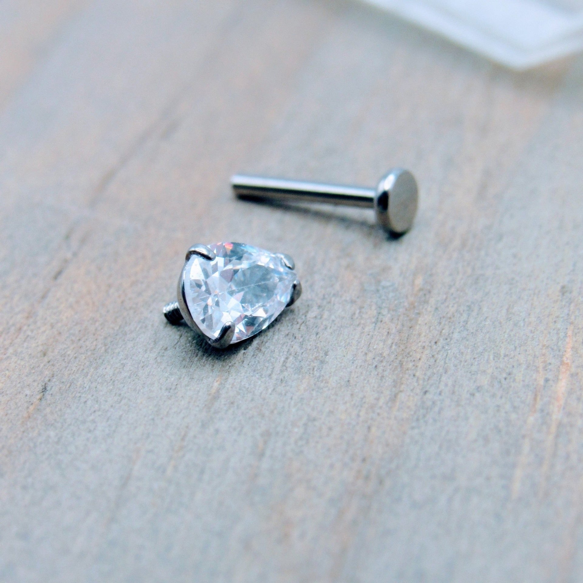 Hypoallergenic Titanium Tridot Crystal Flat Back Stud Earring