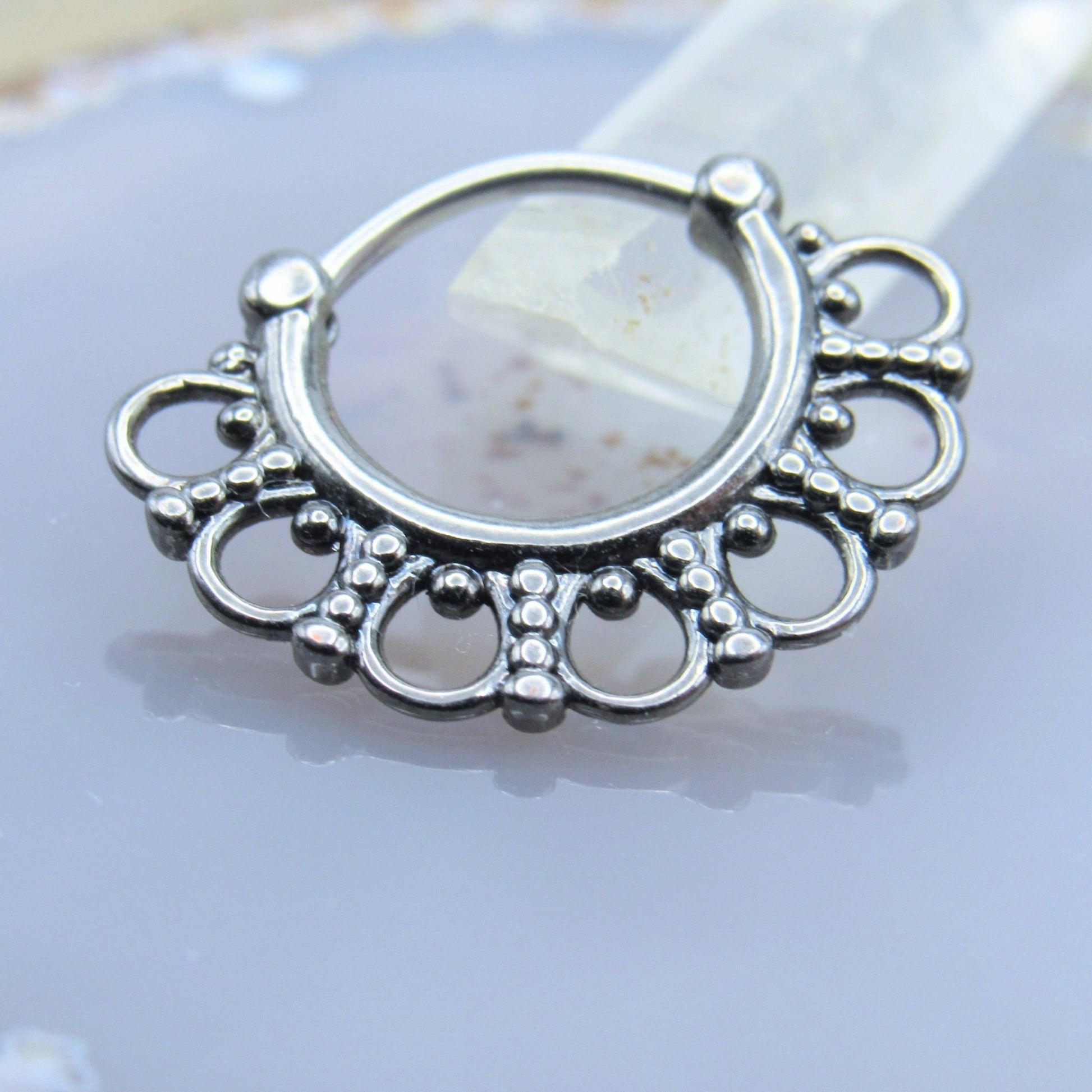 Septum piercing hinged clicker tribal fan filigree hanging design 3/8" inner diameter body jewelry hoop - Siren Body Jewelry