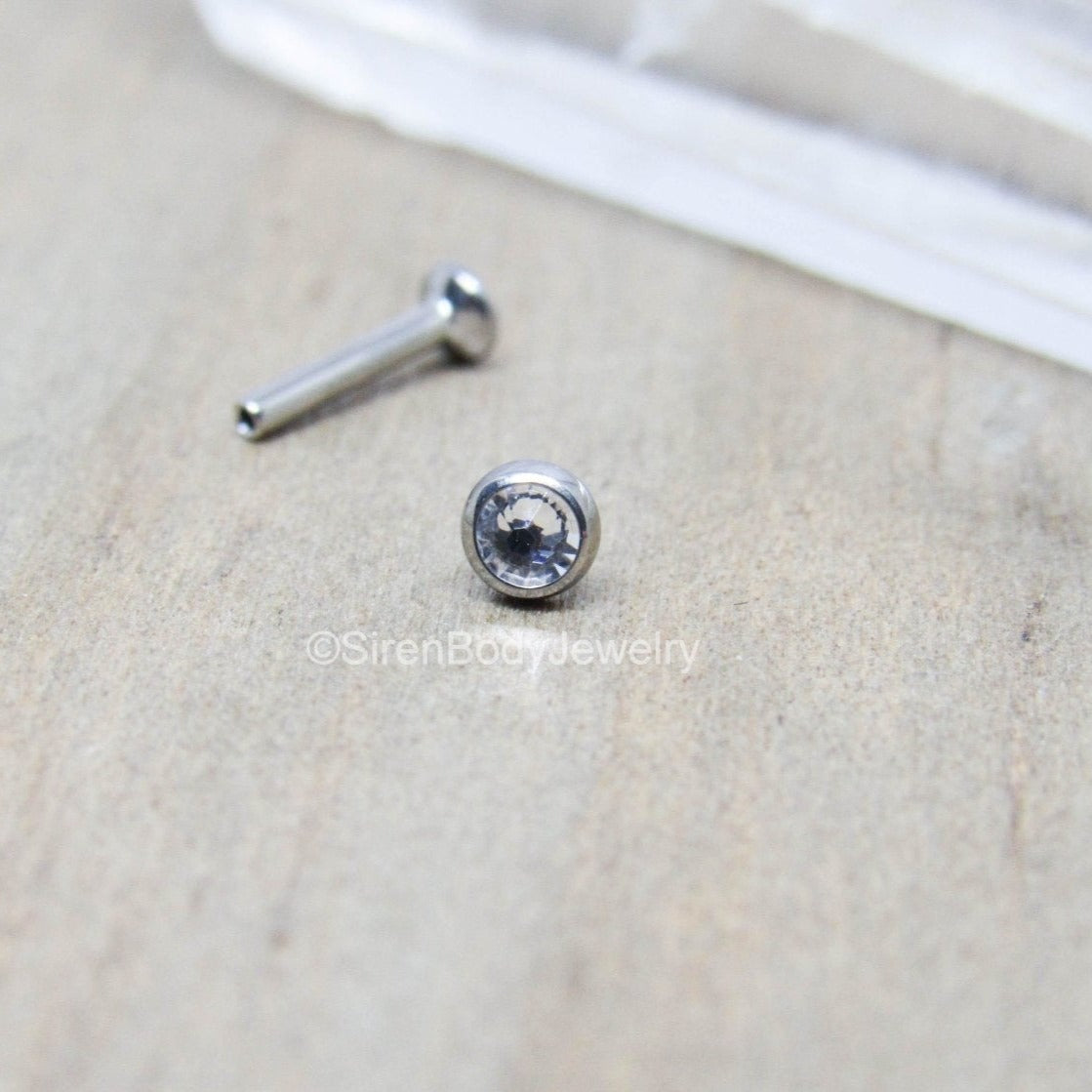 18g titanium flat back labret threadless 3mm clear bezel set gemstone stud