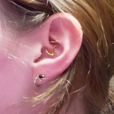 Viv Simple Minimalist Ring Hoop Huggie Ear Piercing Earrings 6 Pieces –  MyBodiArt